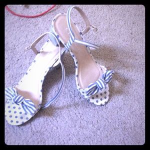 Chinese Laundry Sandals